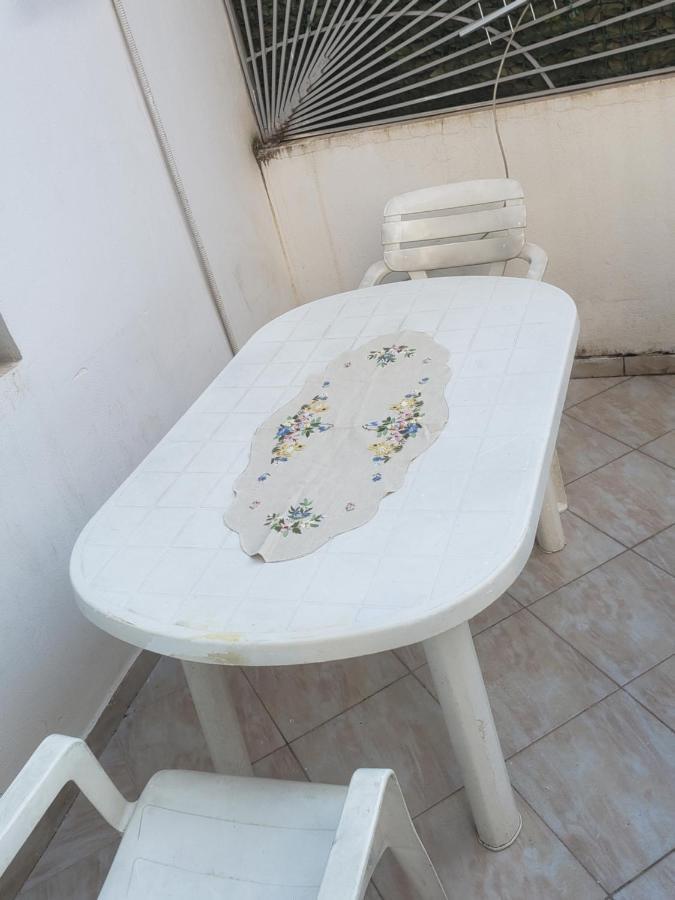 Hostel Oakland Tirana Zewnętrze zdjęcie