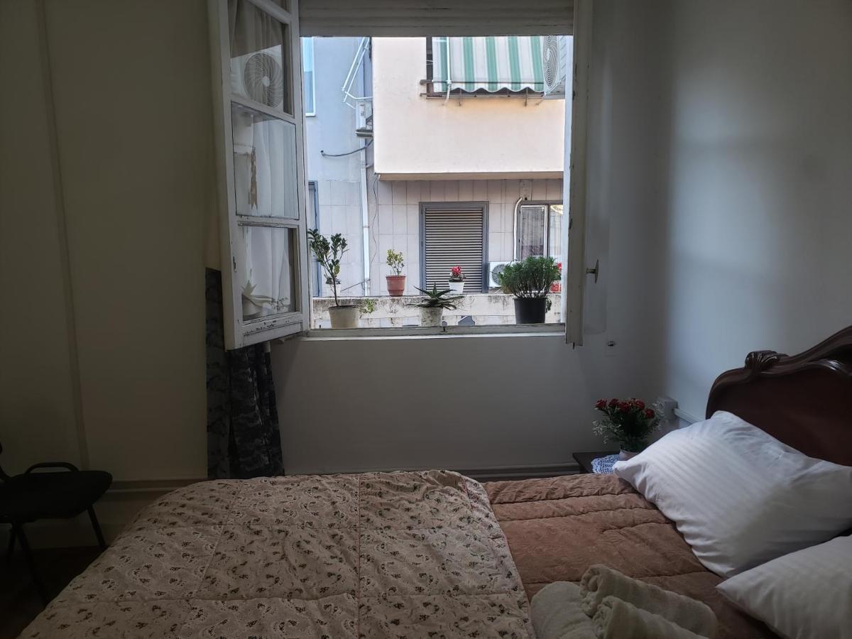 Hostel Oakland Tirana Zewnętrze zdjęcie