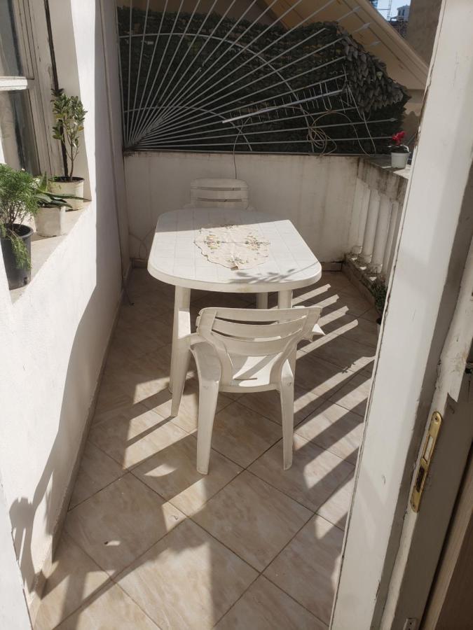 Hostel Oakland Tirana Zewnętrze zdjęcie