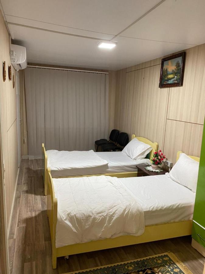 Hostel Oakland Tirana Zewnętrze zdjęcie