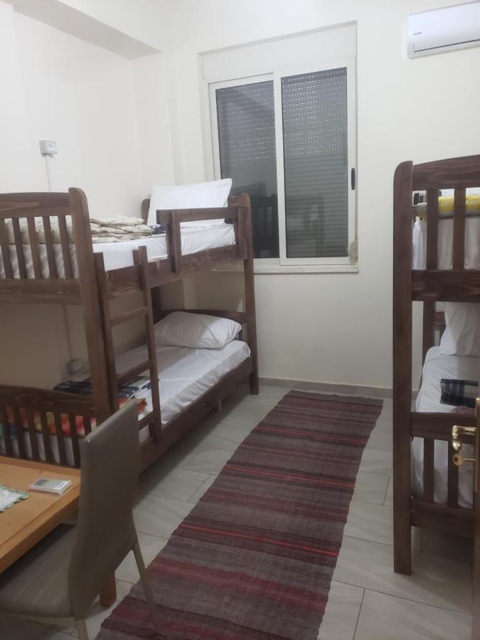 Hostel Oakland Tirana Zewnętrze zdjęcie