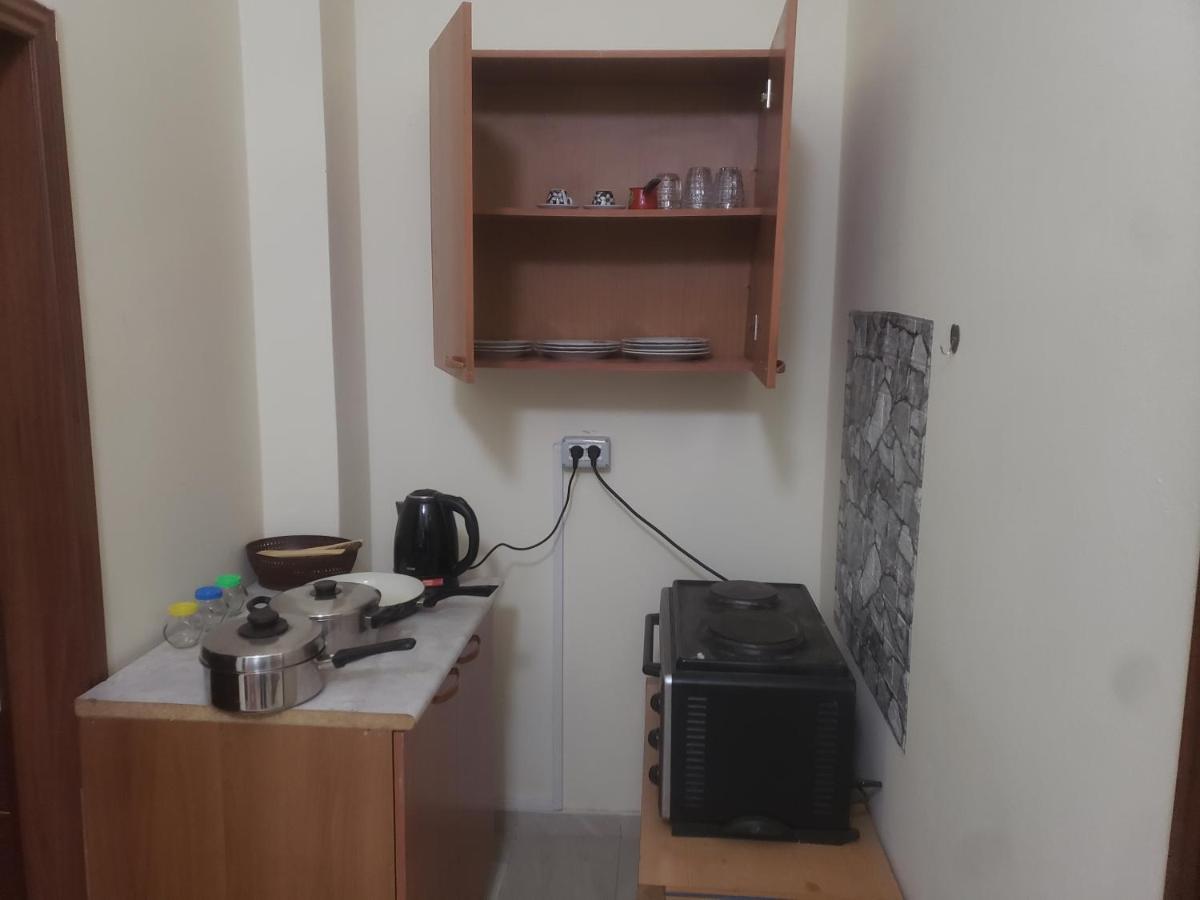 Hostel Oakland Tirana Zewnętrze zdjęcie