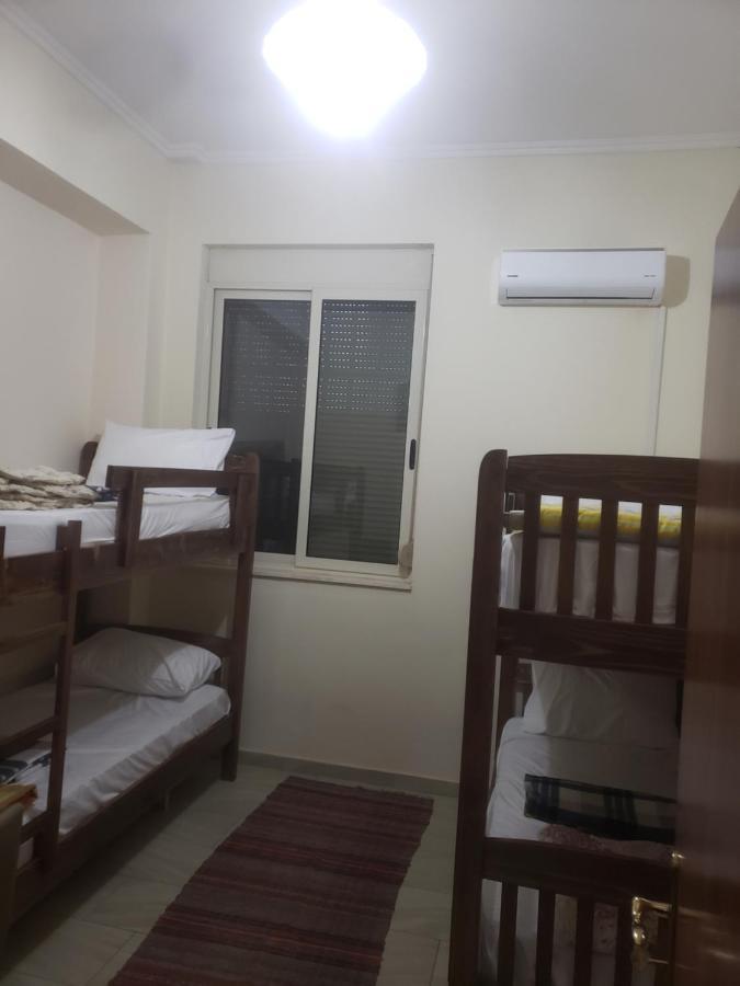 Hostel Oakland Tirana Zewnętrze zdjęcie