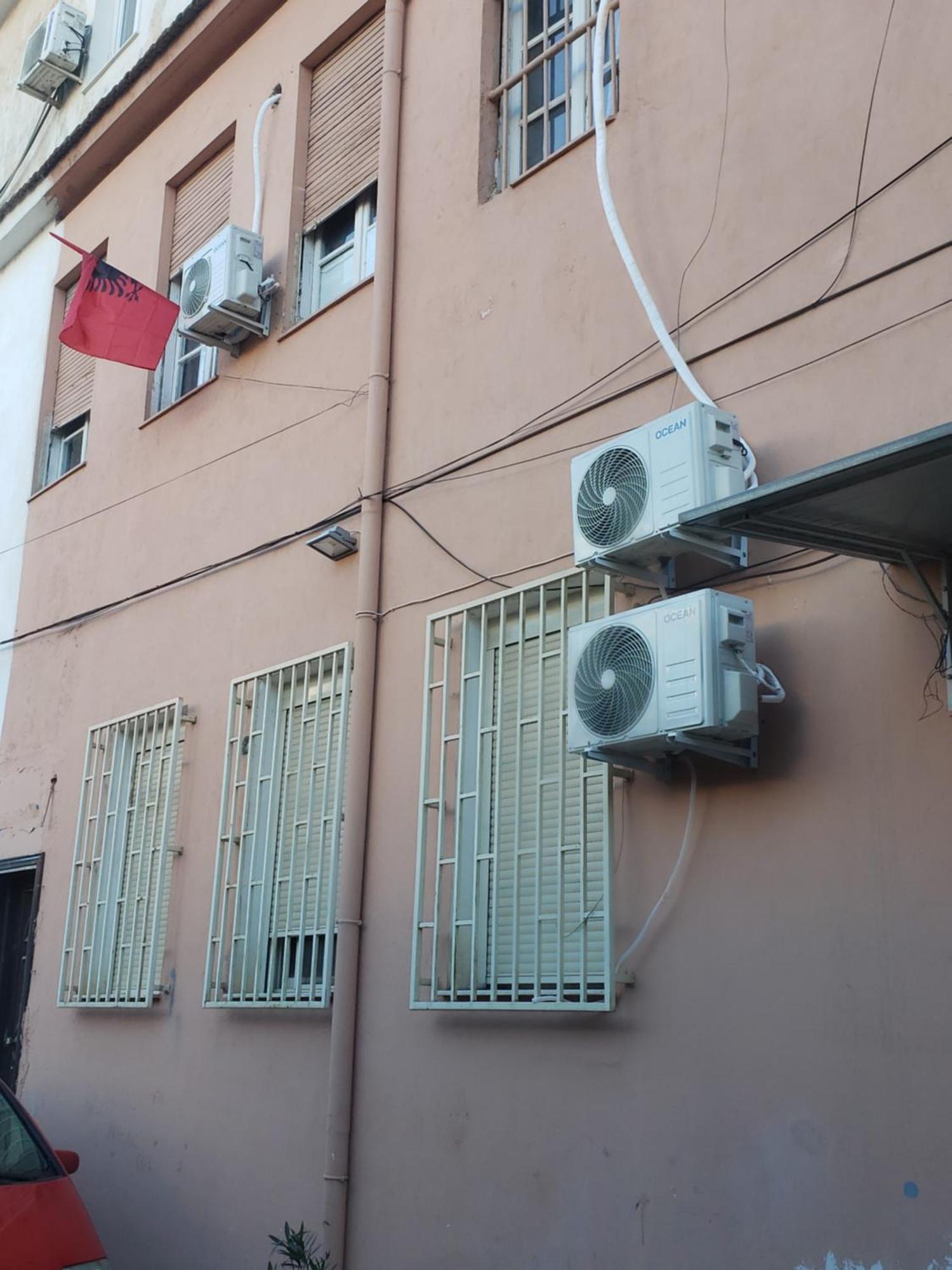 Hostel Oakland Tirana Zewnętrze zdjęcie